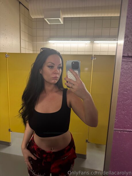 Dellacarolyn Profilfoto