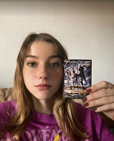 zooemoore arte modelo galería