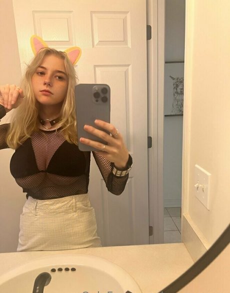 zooemoore estrella atractiva imagen