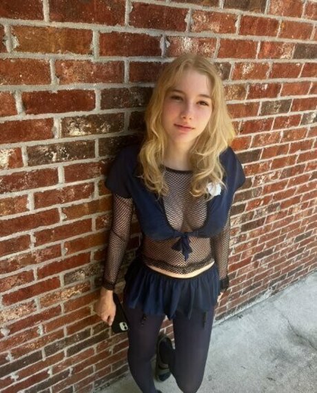 zooemoore estrella porno desnuda foto