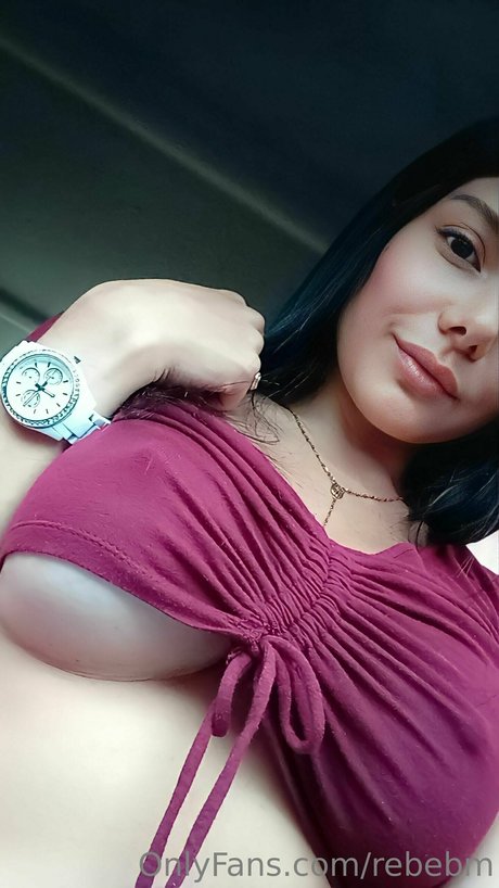 Rebeca Burgos modelo agradable imagen