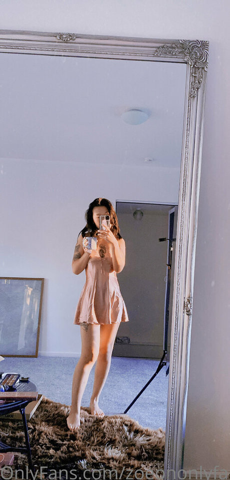 zoeononlyfans linda estrella foto