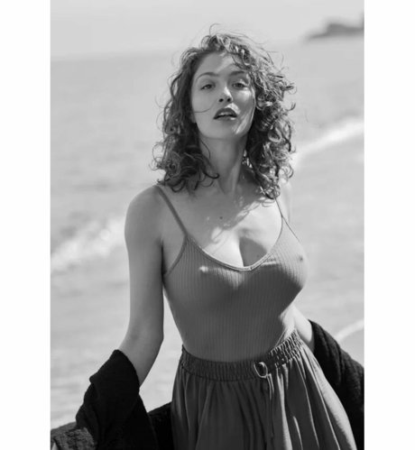 Zoe Camille hermosa actriz foto