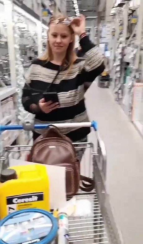 Pola Rainbow estrella pornografica fotos