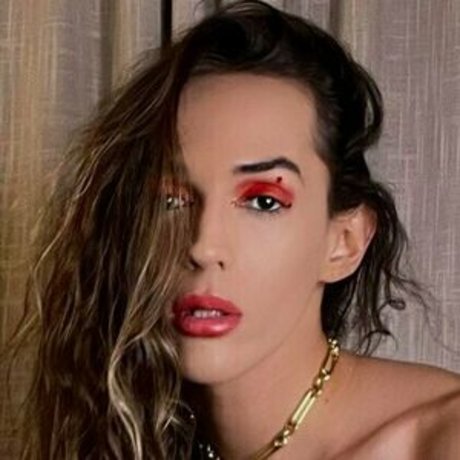 ava 0397 xxx estrella porno fotos