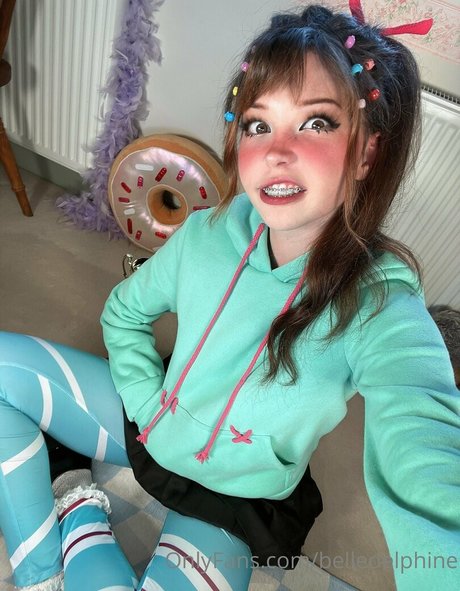 Belle Delphine modelo foto