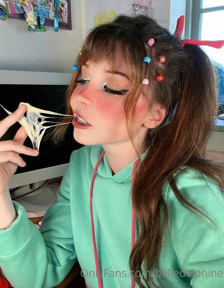 Belle Delphine estrella porno hermosa foto