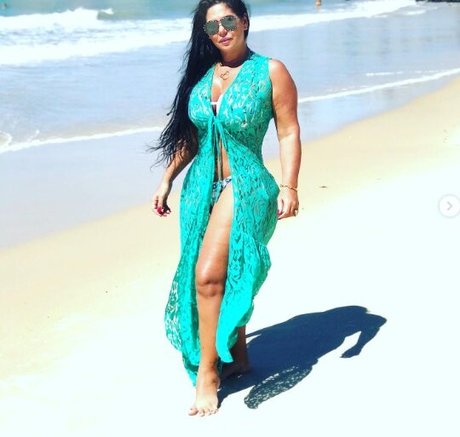 Coroa Gostosa modelo de alta definición recopilación