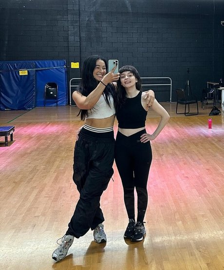 Lauren Mayberry estrella porno mejor fotos