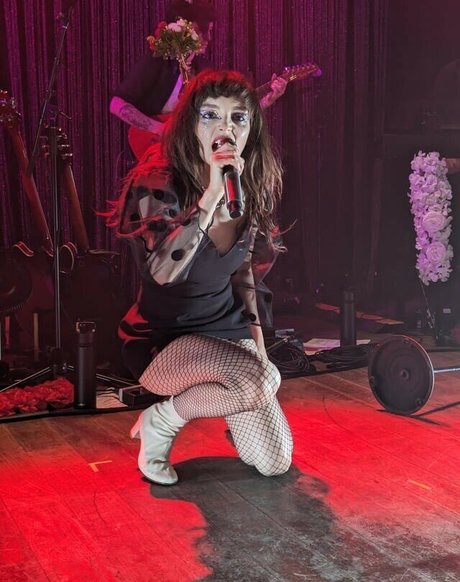 Lauren Mayberry estrella porno mejor imagen