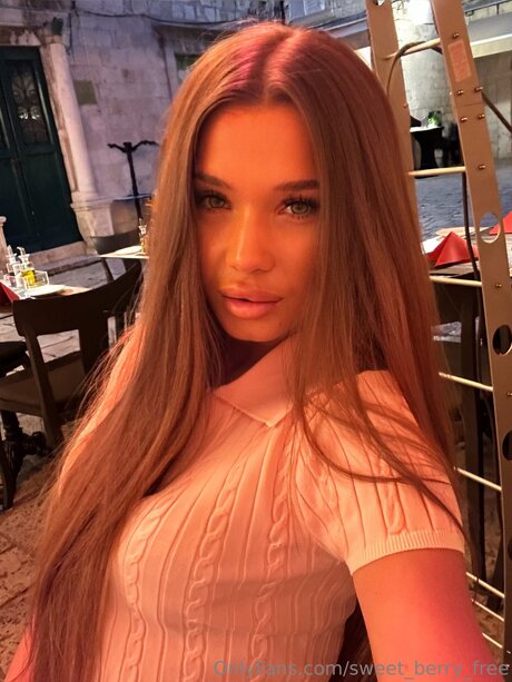 Sweet Berry Free actriz desnuda fotos