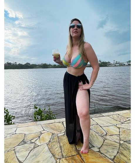 Nahzinhaa bonita estrella galerías