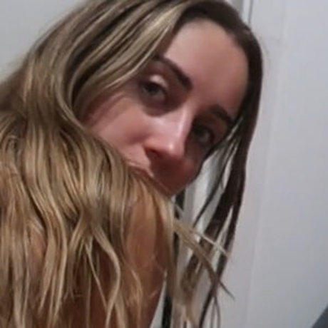 ASMR Fakes modelo pornografico fotos