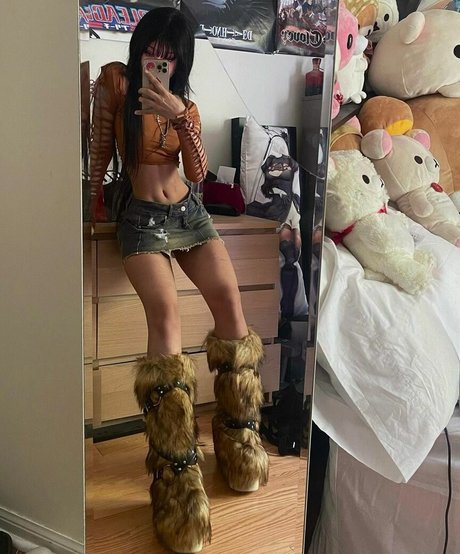 amuwestwood estrella porno atractiva galería