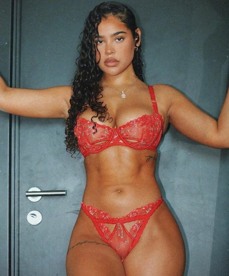 Malaika Terry bonita actriz recopilación