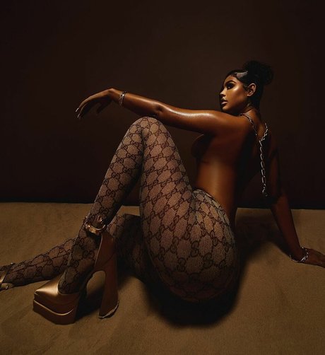 Malaika Terry buen modelo galerías