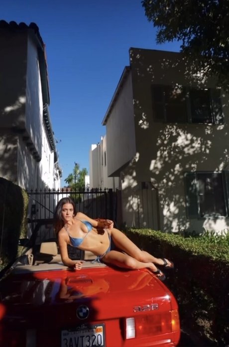 Luna Blaise estrella porno de alta calidad imagen