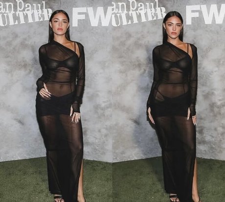 Luna Blaise estrella porno erótica imágenes