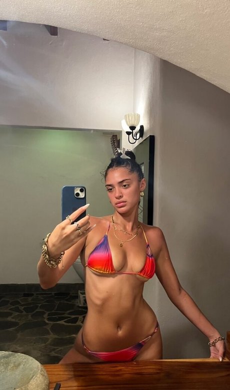 Luna Blaise estrella agradable fotos