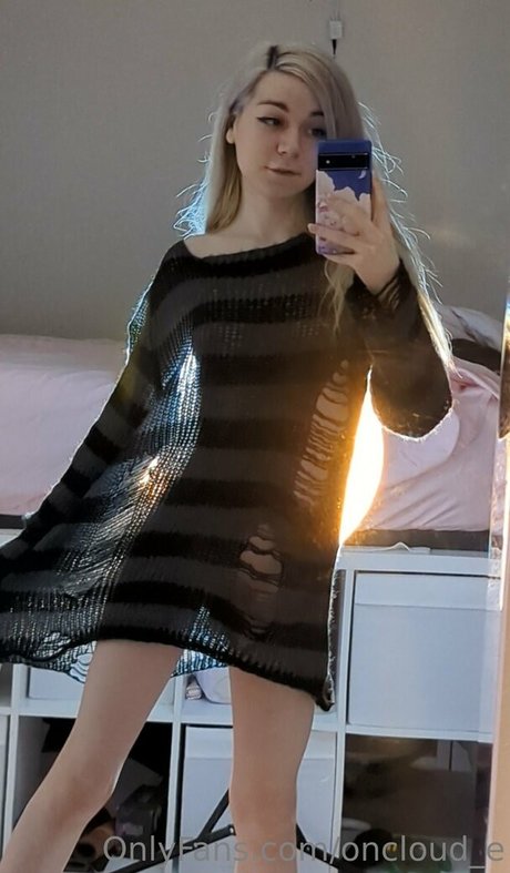 oncloud e estrella desnuda archivo