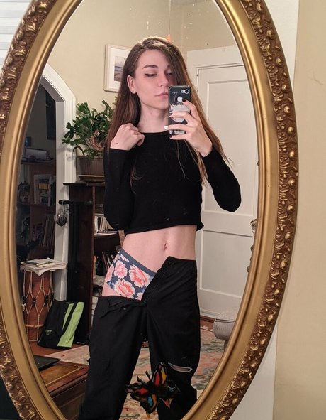 oncloud e actriz erótica galería