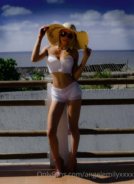 angelemilyxxxx xxx estrella porno recopilación