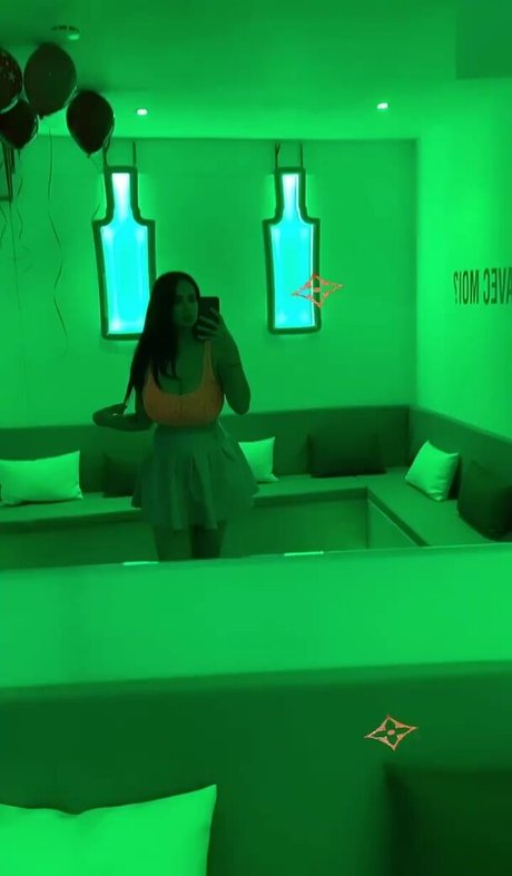 Sannatorr estrella xxx galería