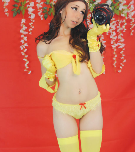 onlyfans de asiáticas de grandes tetas arriba por galerías