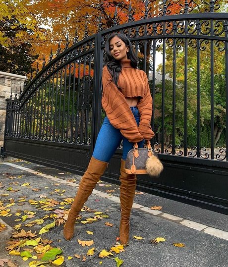 Aneeqa Farid actriz de desnudos recopilación