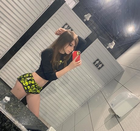 Sayuri Mattar desnudos de modelos recopilación