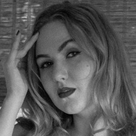 Grace Gordon modelo caliente foto