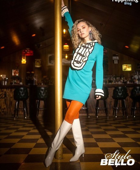 Madison Iseman estrella adulta fotos