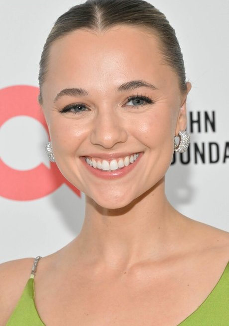 Madison Iseman estrella del sexo galería