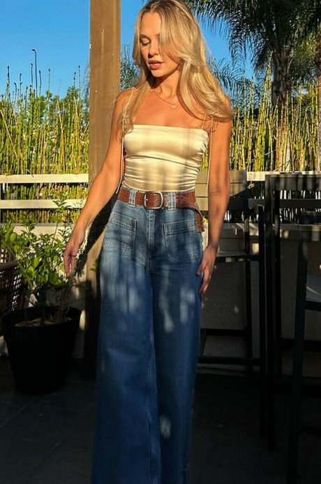 Madison Iseman modelo archivo