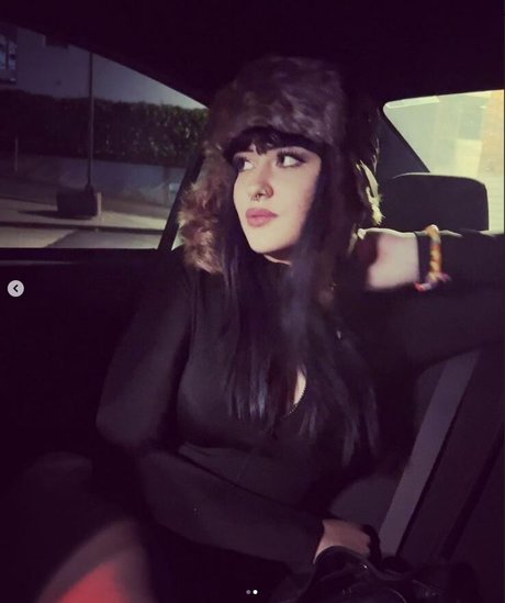 tewzday modelo desnudo foto