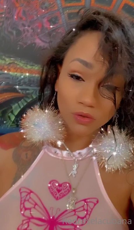 Redroselacubana estrella porno desnuda galería