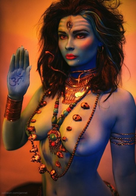 Jannet In Cosplay modelo erótico imágenes