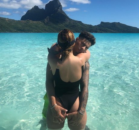 Catherine Mcbroom estrella porno en alta definición galería