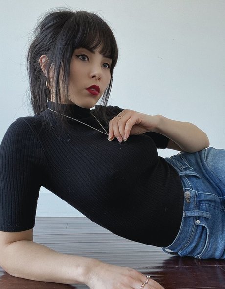 Anna Akana hermosa estrella porno imagen