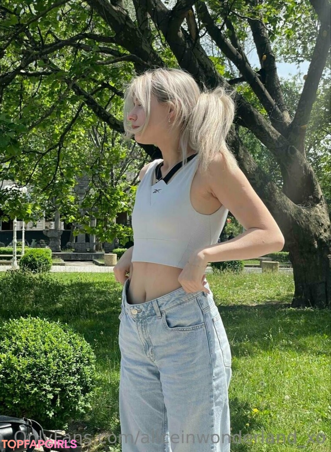 aliceinwonderland xo desnudos de estrellas galería