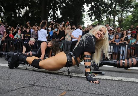 onlyfans de culos en forma bonito arte galerías