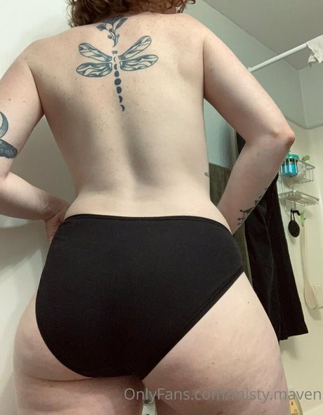 misty maven modelo superior archivo