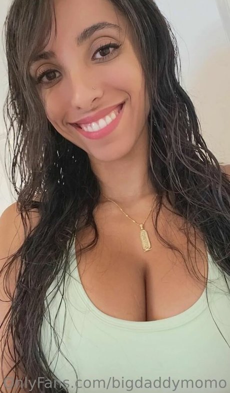 BigDaddyMoMo estrella porno bonita foto