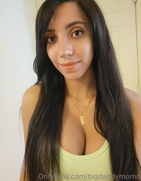 BigDaddyMoMo arte modelo foto