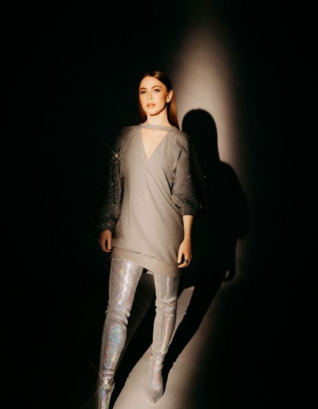 Julianne Hough desnudos estrella galerías