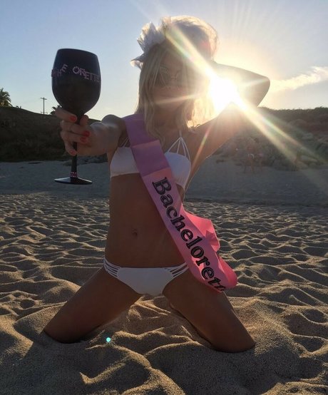 Julianne Hough estrella perfecta archivo