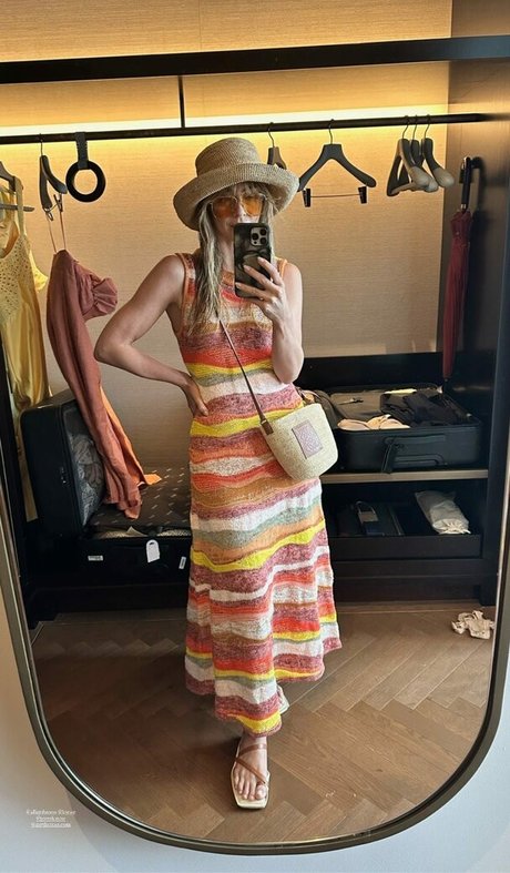 Julianne Hough actriz xxx archivo