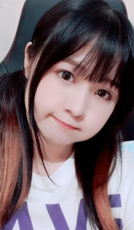 Clarissa Punipun actriz de desnudos fotos