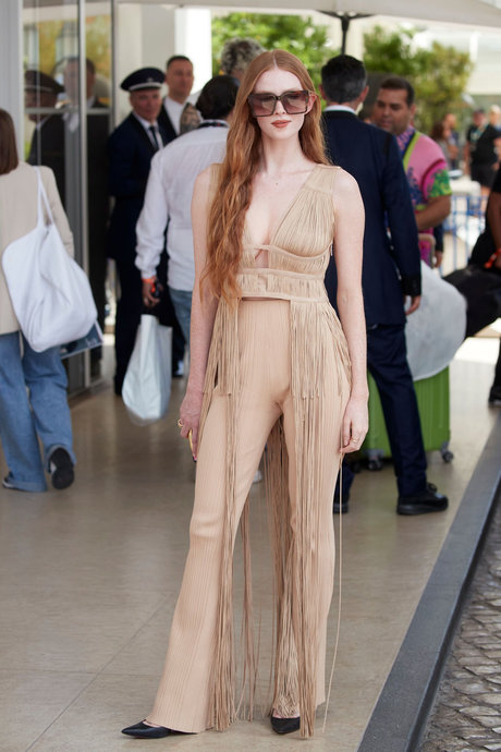 Larsen Thompson modelo porno fotos