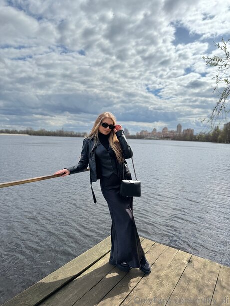 Milky Di estrella porno sexy galería